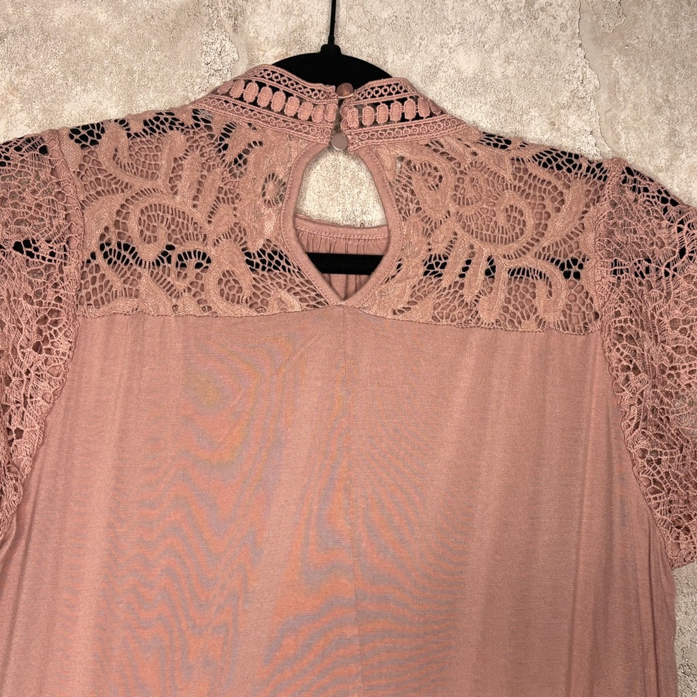 Cable & Gauge Lace-Inset Blouse | Business in the Front, Fancy Everywhere 💅🏻✨ - Picture 4 of 8